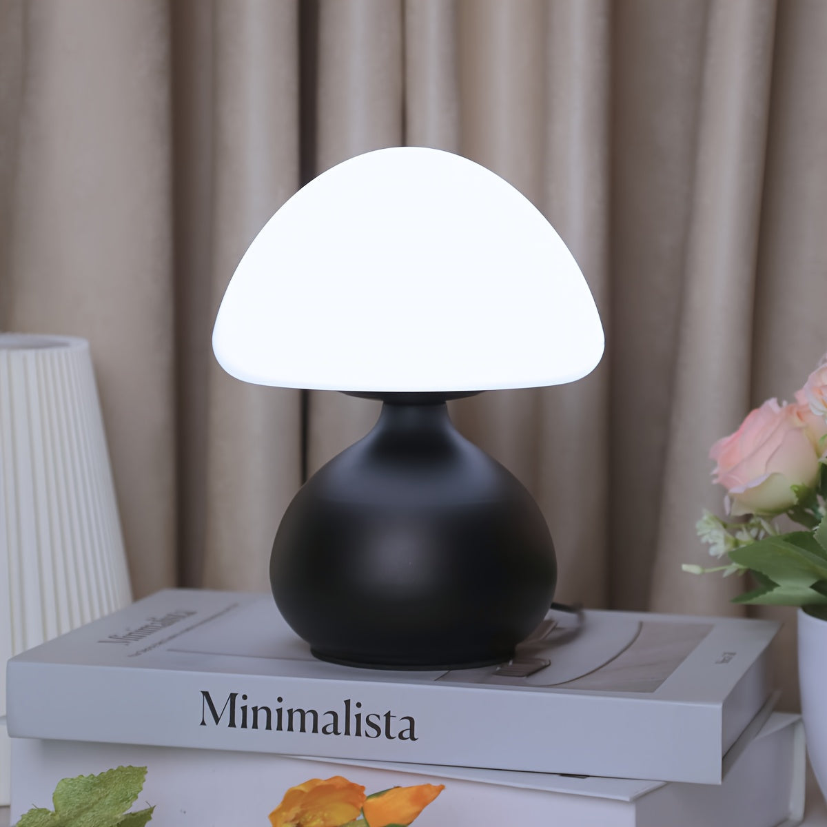 Luminária de Mesa Cogumelo LED com 3 Cores de Luz