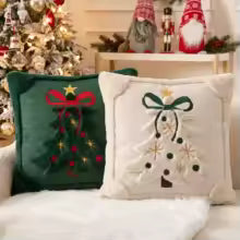 Capas de Almofada 3D com Padrão de Árvore de Natal em Pelúcia Sintética Bordada para Sofá e Decoração de Casa