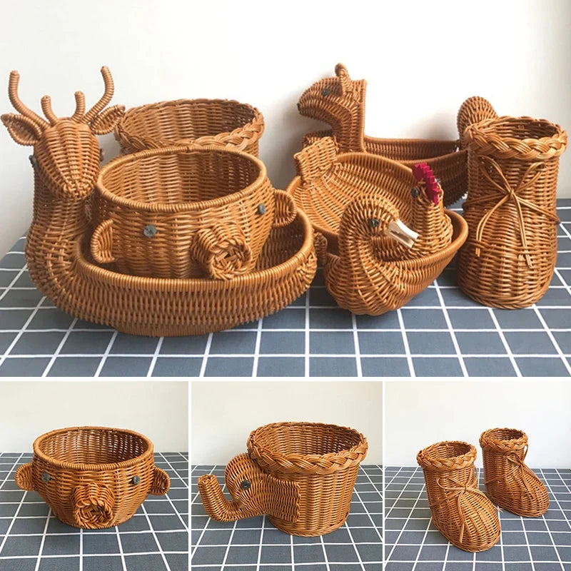 Cesta Decorativa de Rattan em Formato de Bichinho