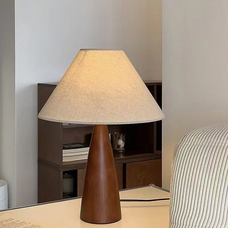 Luminária de Mesa Retrô de Ferro com Tecido para Decoração Interna, Ambiente de Quarto, Cabeceira, Sala de Estar, Sala de Chá e Estudo