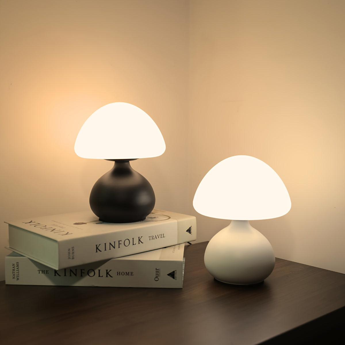Luminária de Mesa Cogumelo LED com 3 Cores de Luz
