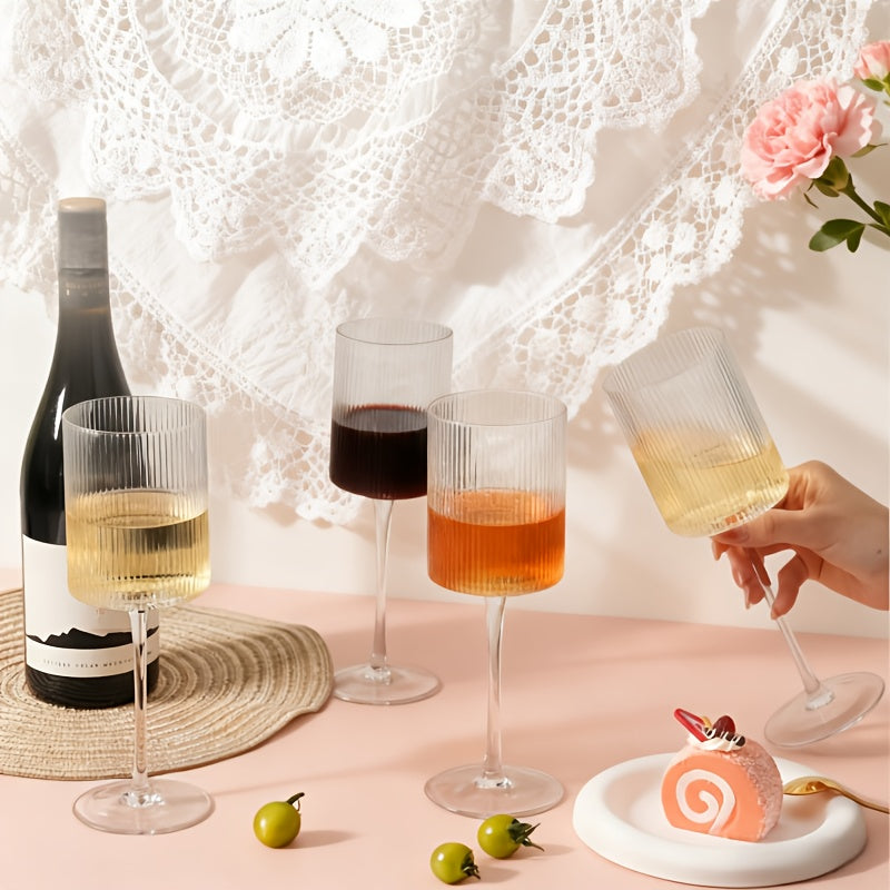 Kit 4 Taças de Vinho Caneladas em Vidro Transparente