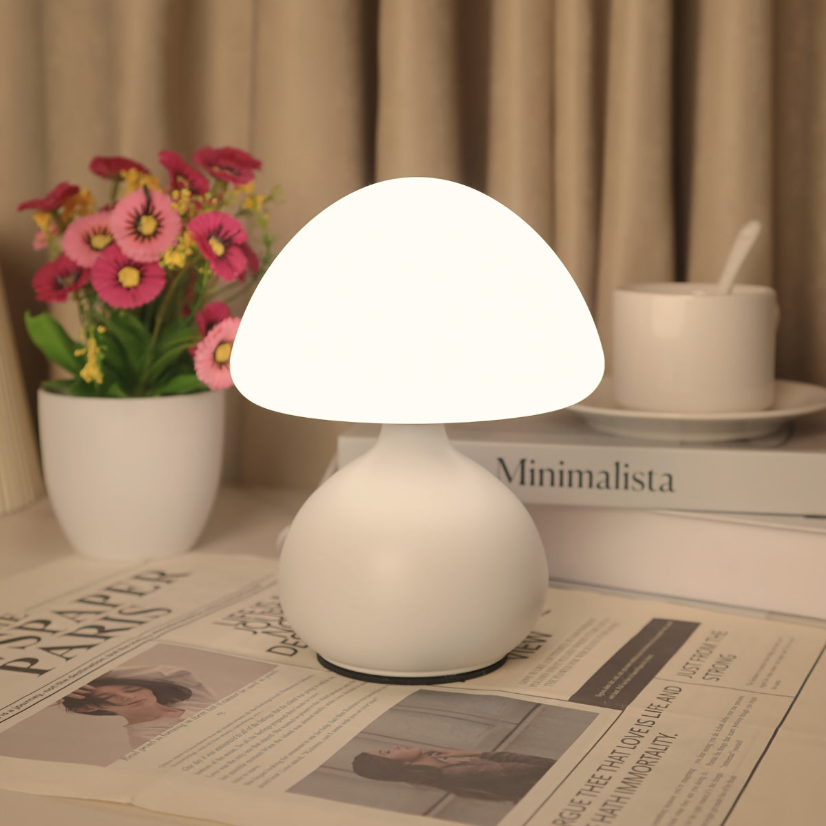 Luminária de Mesa Cogumelo LED com 3 Cores de Luz