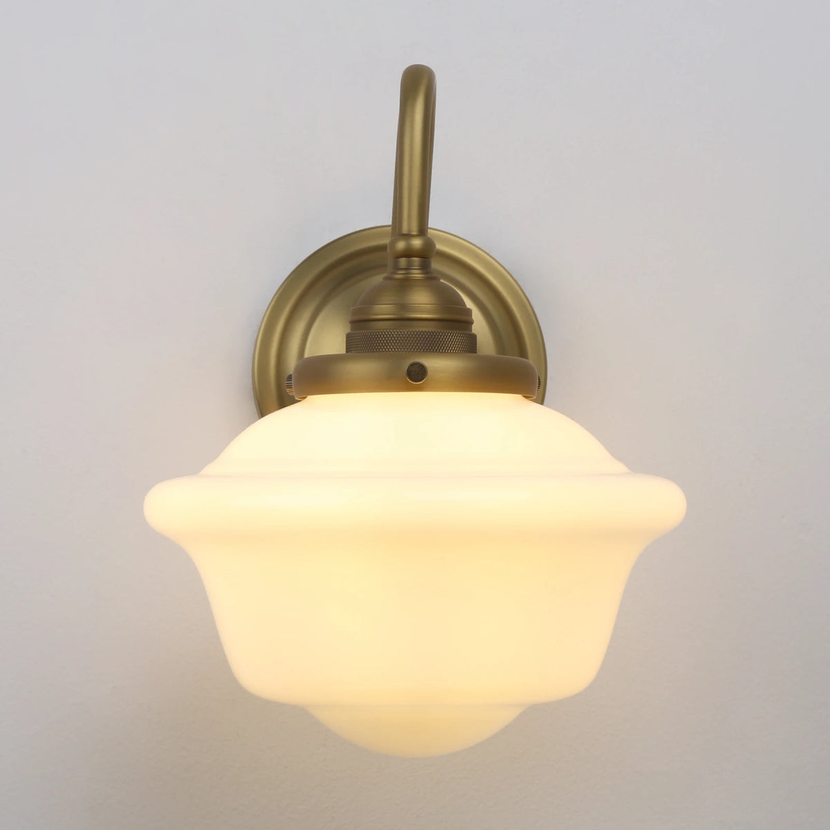 Arandela de Parede Vintage Phansthy com Vidro Branco Leitoso, Luminária para Banheiro, Sala de Estar, Hall de Entrada, Loft, Quarto e Casa de Campo