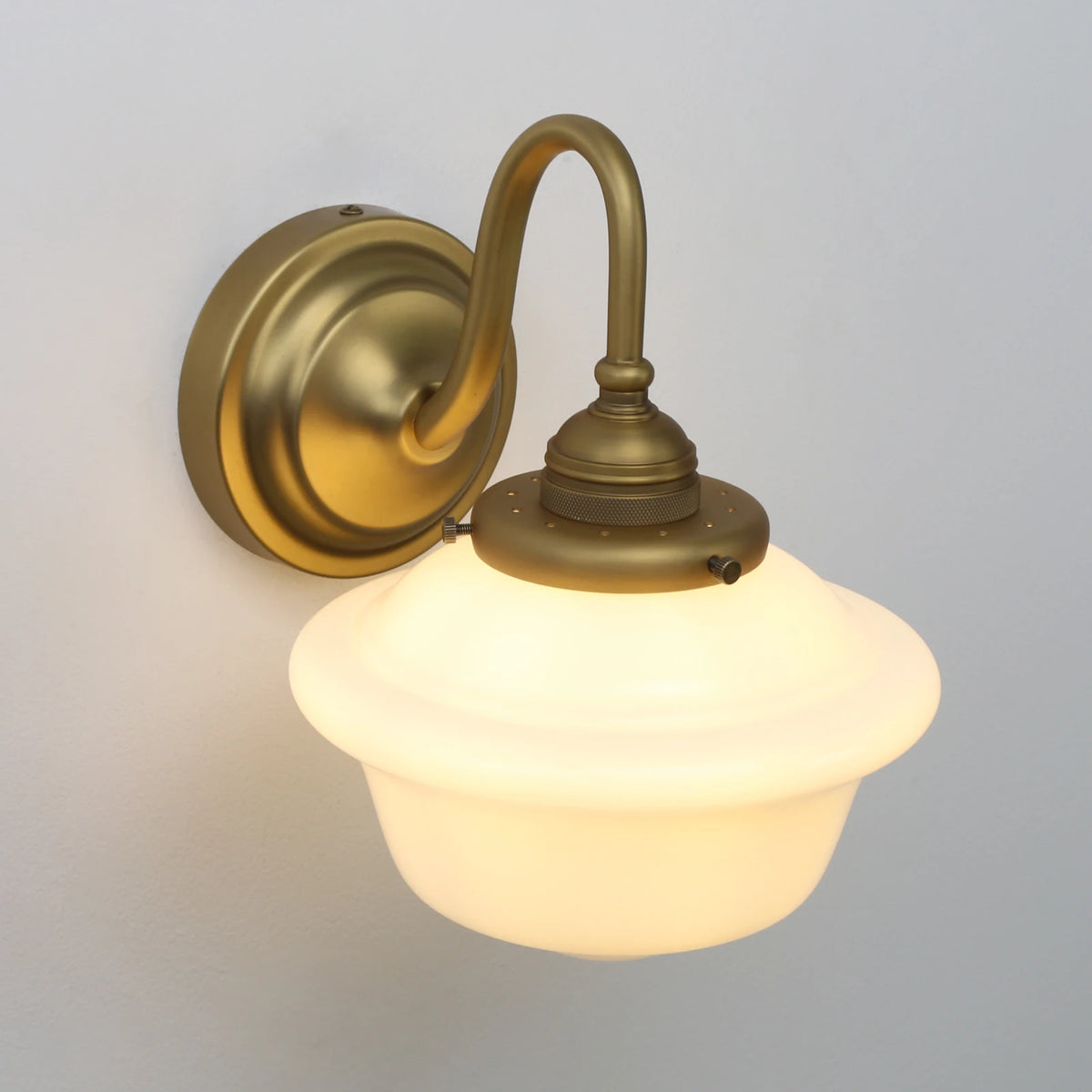 Arandela de Parede Vintage Phansthy com Vidro Branco Leitoso, Luminária para Banheiro, Sala de Estar, Hall de Entrada, Loft, Quarto e Casa de Campo