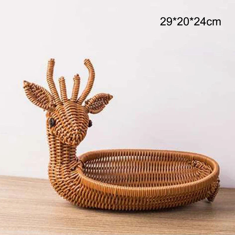 Cesta Decorativa de Rattan em Formato de Bichinho